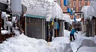 जापानमा लगातार ३ हप्तादेखि भारी हिमपात, ४६ जनाको मृत्यु