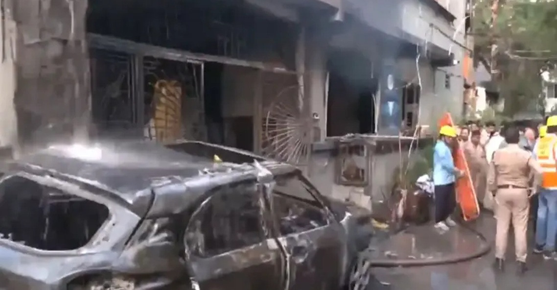 इन्दौरमा कार चार्ज गर्ने क्रममा विस्फोट, ७ जनाको मृत्यु