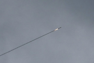 इरान–इजरायल द्वन्द्व तीव्र, इरानद्वारा जवाफस्वरूप मिसाइल प्रहार