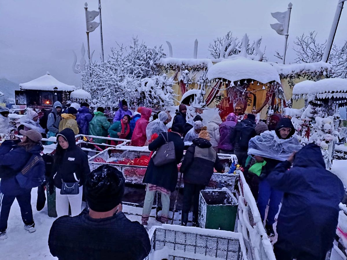 ताप्लेजुङको पाथीभरा क्षेत्रमा यस वर्ष पाँचौँ पटक हिमपात