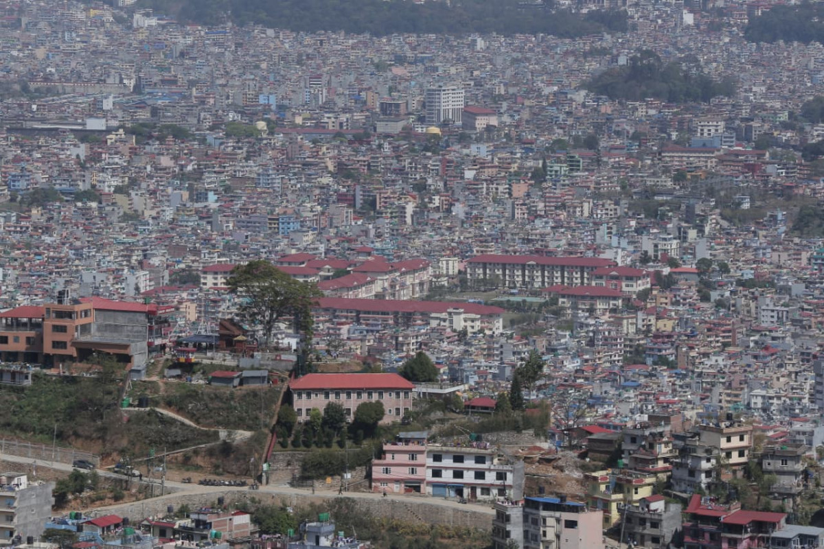 नीलो आकाश र कञ्चन दृश्यले फेरियो उपत्यकाको रूप (तस्बिरसहित)