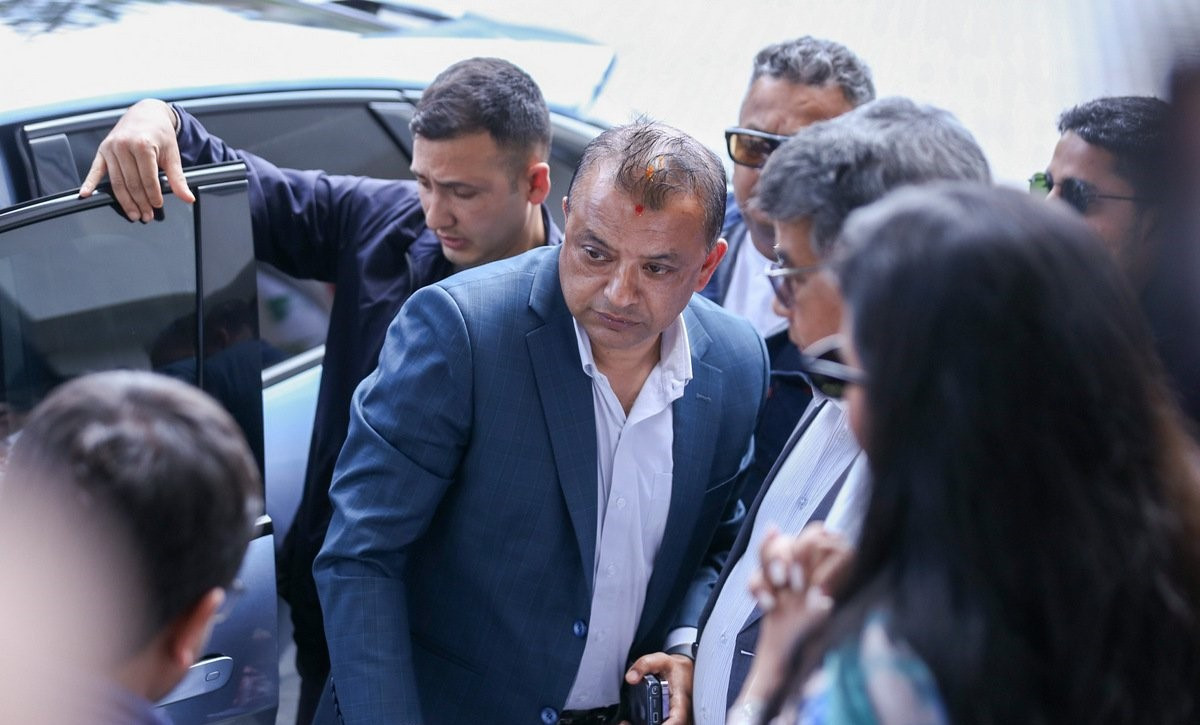 राजीनामा अस्वीकृत भएसँगै पार्टी कार्यालय पुगे सभापति थापा