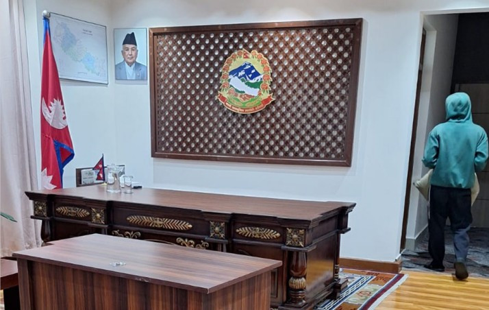 वास्तु हेराएर मिलाइयो प्रधानमन्त्रीको कार्यकक्ष, मिटिङ हलको सेटअप चेन्ज