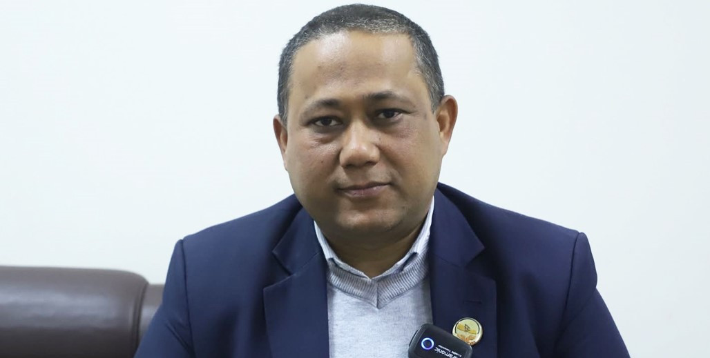 १९ दिन शिक्षा मन्त्रालय सम्हालेका खनाललाई परराष्ट्रको जिम्मेवारी