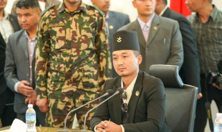 गृहमन्त्री सुधन गुरुङले गरे पदभार ग्रहण