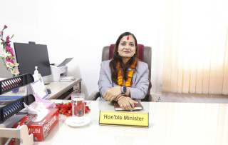 स्वास्थ्य मन्त्री निशा मेहताले गरिन् पदभार ग्रहण