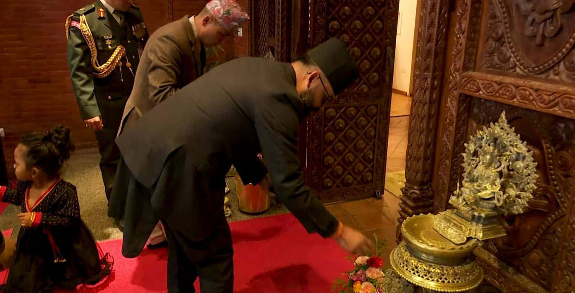 पूजापाठ गरेर प्रधानमन्त्री निवास बालुवाटार सरे बालेन