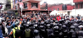 ओली पक्राउको विरोधमा एमालेको प्रदर्शन आज पनि जारी