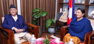 ओली भेट्न अस्पताल पुगिन् पूर्वराष्ट्रपति भण्डारी