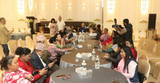 देउवा-शेखर समूह स्मार्ट होटलमा भेला हुँदै