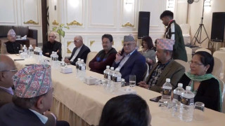 काँग्रेस संस्थापनइतर नेताहरुको केन्द्रिय समिति बैठक शुरु