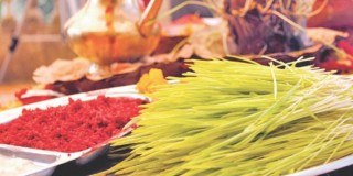 आज विजयादशमी : नवदुर्गाको प्रसादस्वरूप टीका र जमरा लगाइँदै