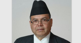 पार्टी अध्यक्षमा मेरो दावी कायमै छ : झलनाथ खनाल