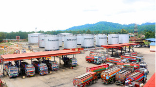 पेट्रोलियम पदार्थको मूल्य घट्यो