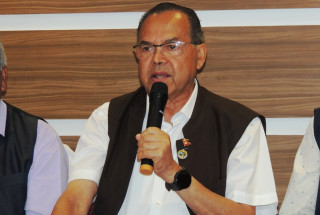 नेपालमा नयाँ ढंगको धुव्रिकरण आवश्यक : नेता खनाल 