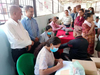 एमालेको आयोजनामा बुटवल–३ मा निःशुल्क दन्त शिविर