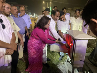 बल्न सुरु भए भैरहवाका स्मार्ट लाइट