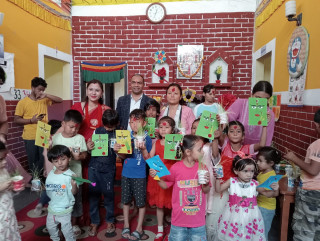 बोधि मण्टेश्वरी लुम्बिनीमा टीका र जमरा लगाइ दशैं बिदा