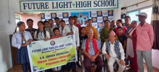 अभिभावक गुमाएका १३ जना विद्यार्थीलाई छात्रवृति प्रदान