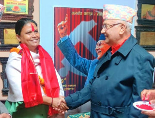 माओवादी नेतृ तथा पूर्व सांसद विश्वकर्मा एमालेमा प्रवेश 