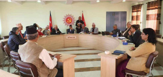 १४ मंसिरदेखि मध्यपहाडी लोकमार्ग केन्द्रित अभियान चलाउने एमालेको निर्णय