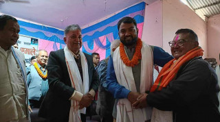 नेकपा एस महोत्तरीका अध्यक्षसहित नेता–कार्यकर्ताले गरे पार्टी परित्याग