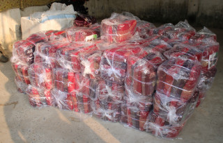 रुपन्देहीमा भन्सार छलेर ल्याइएको अवैध कपडा बरामद