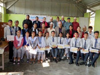 कञ्चन–५ मा उत्कृष्ट १५ विद्यार्थीलाई नगदसहिद सम्मान
