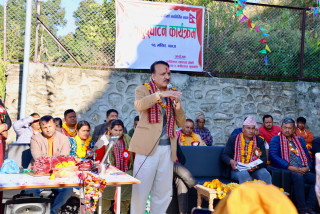 सुरुङ मार्ग बनेपछि नुवाकोटेले काठमाडौंमा घर बनाई राख्नु पर्दैन : अर्थमन्त्री महत