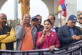 प्रदेश सांसद्को प्रश्न : संरचना बनाउन सक्छौं भने सञ्चालन  गर्न किन सक्दैनौ ?