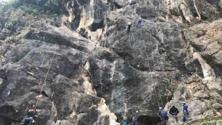 चट्टान आरोहणका लागी पर्यटकहरूको रोजाइमा बन्दीपुरको चुनपहरा