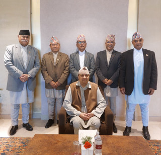 पूर्वराजा शाहले राप्रपाका नेताहरुसँग भने–सबैलाई एकताको सूत्रमा बाँध्ने हो