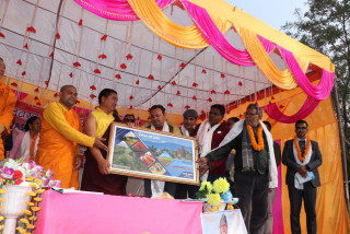 सगरहवा मूर्ति कार्यशाला सुरु, उपाध्यक्ष डा. लामाले गरे उद्घाटन