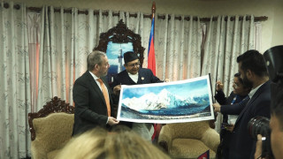 सभामुख घिमिरे र आयरलयाण्डको माथिल्लो सभाका अध्यक्ष बट्टिमरबीच शिष्टाचार भेट