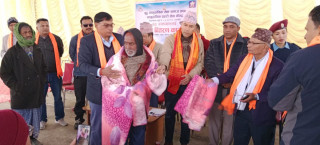 बुद्ध सामुदायिक सेवा समाजद्वारा कम्बल वितरण