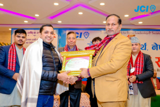 जेसीज संस्थापक अवार्डबाट प्रधानसम्पादक घिमिरेसहित तीनजना सम्मानित