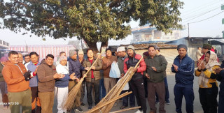 ‘समुदायमा कांग्रेस’अभियान : सिद्धार्थनगर–९ मा सरसफाई