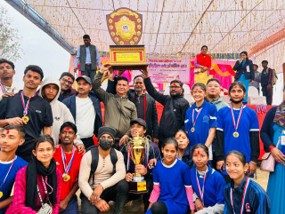 मुनलाइटले उचाल्यो राष्ट्रपति रनिङ शिल्डको उपाधि