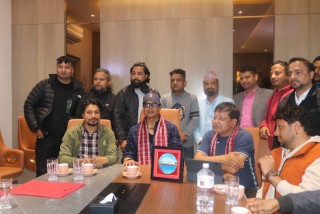 चलचित्र पत्रकार रुपन्देहीद्वारा राजेश हमाल र दिनेश डिसीलाई स्वागत