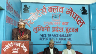 सत्ताकेन्द्रीत राजनीतिले सुशासन फितलो : संविधानविद् दाहाल