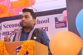 सांसद् बनियाको आग्रह : निराशाका कुरा मात्र नगरौं