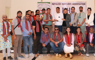 पर्यटनलाई मुख्य एजेण्डा बनाउन व्यवसायीको माग