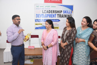 एलएसडीटीको ११२ औ श्रृंखला पूरा, ‘माया तेल’ ले दियो उपहार