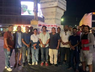 गणतन्त्र दिवसमा राष्ट्रिय युवा संघद्वारा भैरहवामा दीप प्रज्जवलन