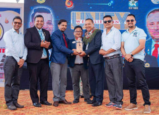 लायन्स  बुटवल स्टार्सलाई बेस्ट अवार्ड