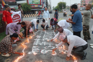 स्थापना दिवसको अवसरमा नेसपा रुपन्देहीद्वारा दीप प्रज्वलन