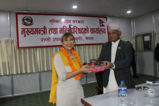 मुख्यमन्त्री महरा र संयुक्त राष्ट्र संघका आवासीय संयोजक हेम्डीबीच भेटवार्ता