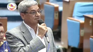 देशलाई राम्रो प्रधानमन्त्री चाहिएको छ तर प्रधानमन्त्री राम्रो जादुगर बन्न लाग्नुभयो : रमेश लेखक