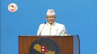 सरकारले ५ सय र हजारका नोट तत्काल प्रतिवन्ध लगाउनुपर्छ : काँग्रेस उपसभापति गुरुङ