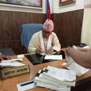 लुम्बिनी प्रदेश प्रमुख शेरचनद्वारा दुई विधयेक प्रमाणीकरण